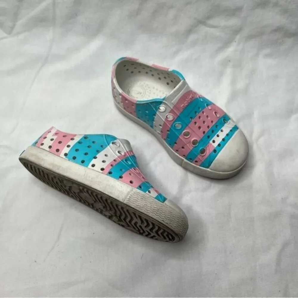 Native Kids Pink Blue Stripe Jefferson Slip-On water outdoor Shoes Child size 7